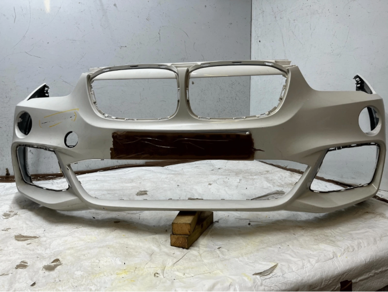 BMW X1 F48 M Sport Front Bumper 2015 TO 2019 Genuine *DAMAGED*