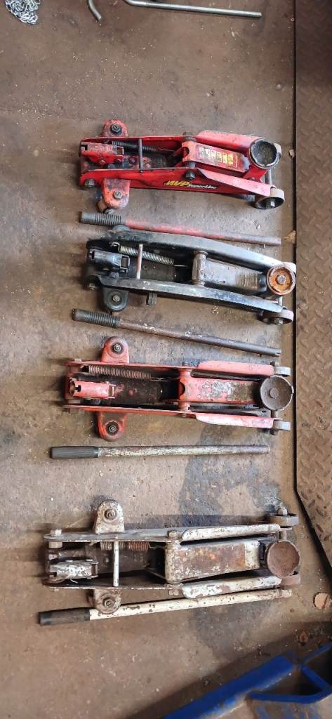 4 x Car Jack Hydraulic Lifters