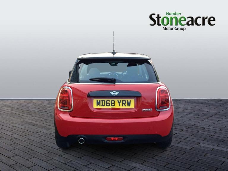 2018 MINI Hatch 1.5 Cooper Hatchback 3dr Petrol Manual Euro 6 (s/s) (136 ps) HATCHBACK Petrol Manual