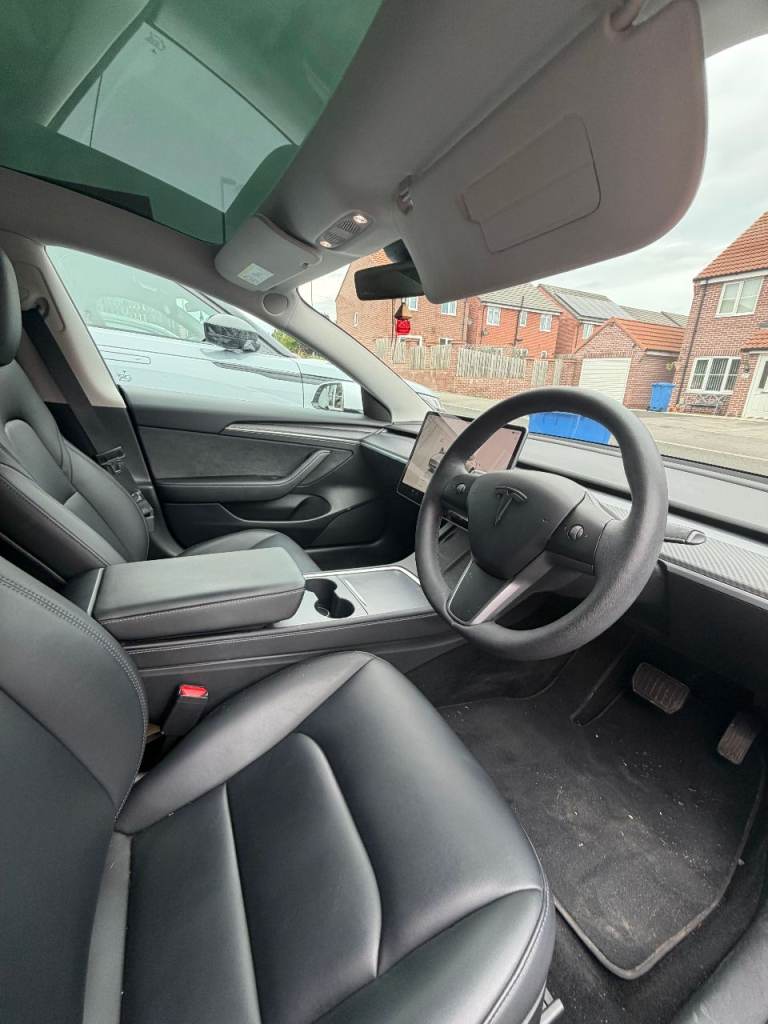 Tesla, MODEL 3, Saloon, 2022, Other, 1 (cc), 4 doors
