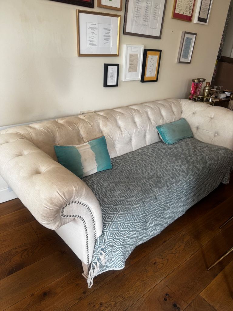 Cream chesterfield sofa 