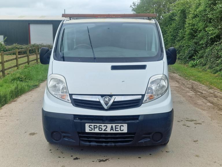 2012 Vauxhall Vivaro 2700 CDTI 89 SWB 4 Seat Crew Cab  Spares Repairs  6m MOT