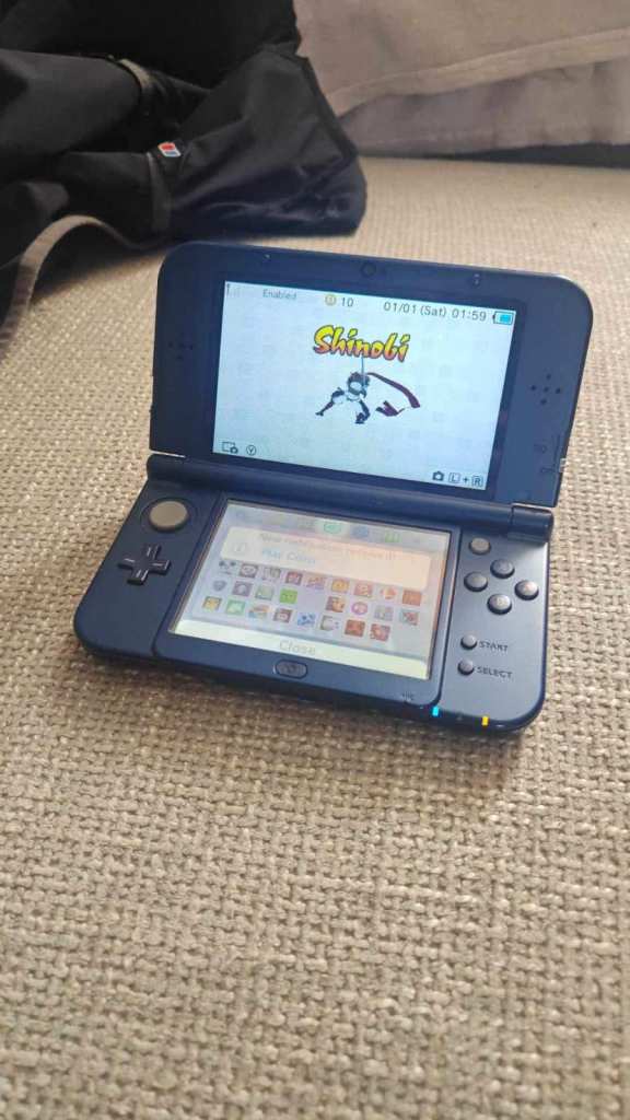 Nintendo New 3DS XL Console – Metallic Blue, Good Condition