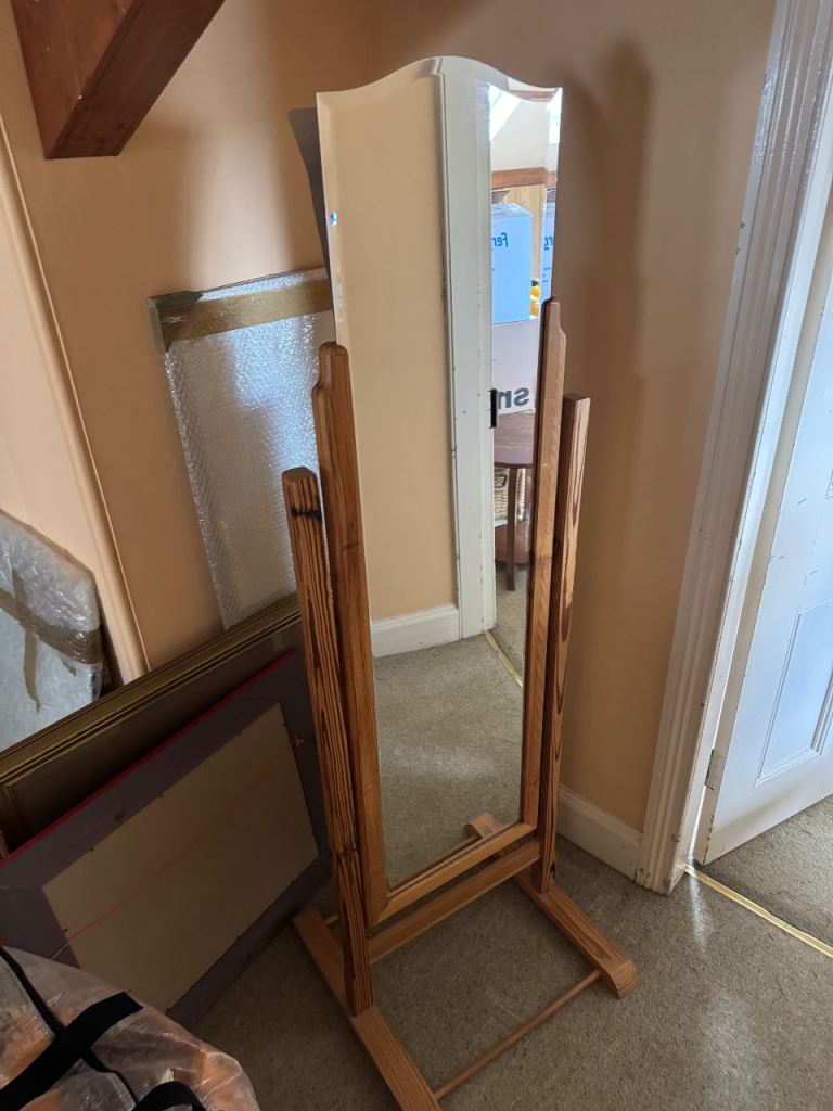 Bedroom free standing mirror DELIVERY AVAILABLE 