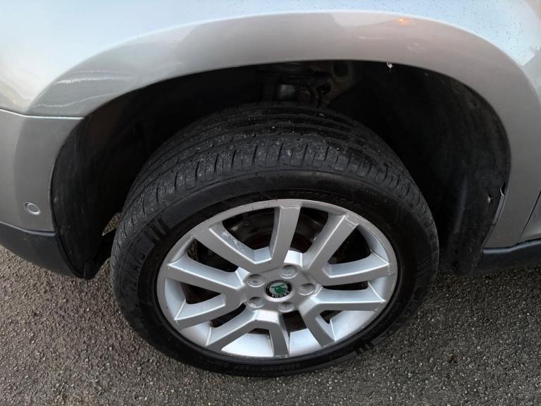 2010 Skoda Yeti 2.0 TDI CR Elegance 4x4 5dr HATCHBACK DIESEL Manual