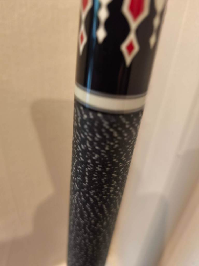 Cheetah SII No.2 American Pool Cue Red With Pro Taper & 13mm Tip