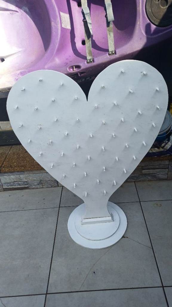 White Heart-Shaped Sweet/Doughnut Stand – Good Condition