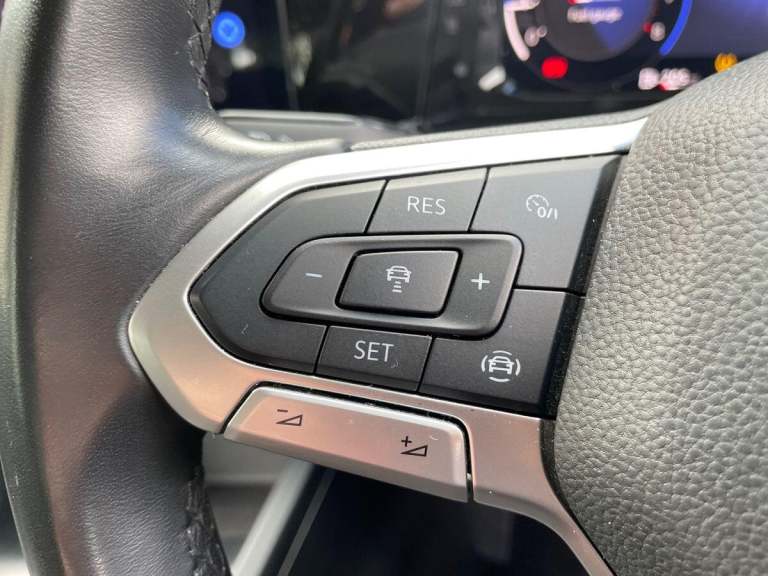 2022 Volkswagen Golf 1.5 TSI 150 Life 5dr HATCHBACK PETROL Manual