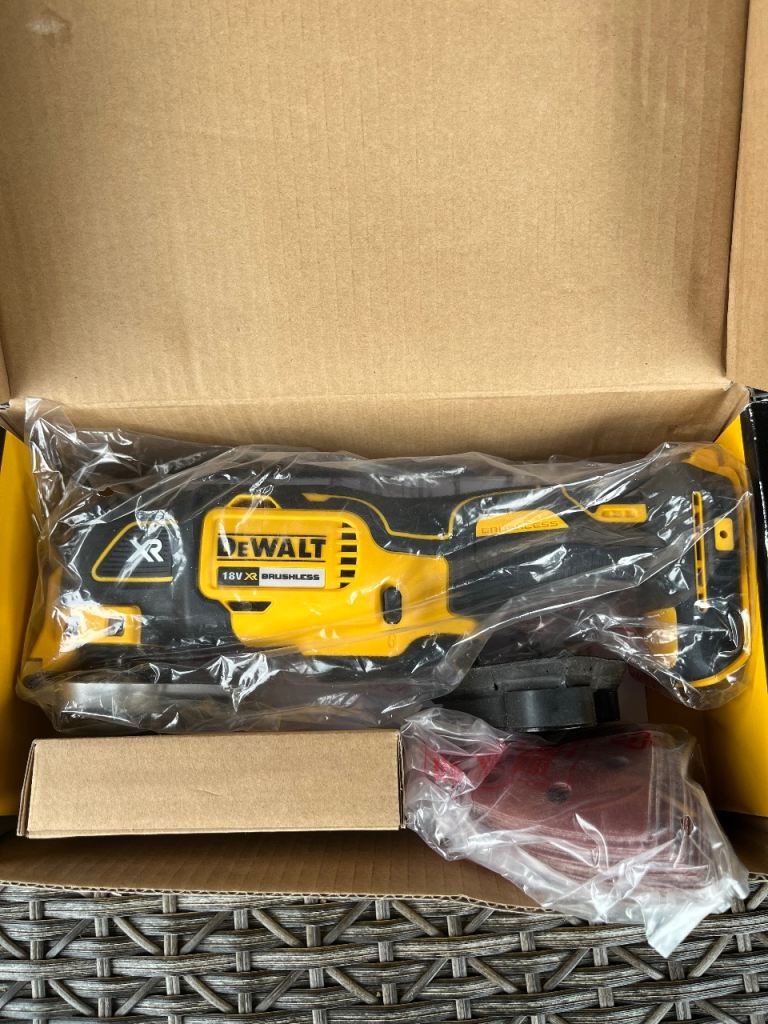 DeWalt 18V Lithium Ion Multi-Tool – Brand New, DCS355N