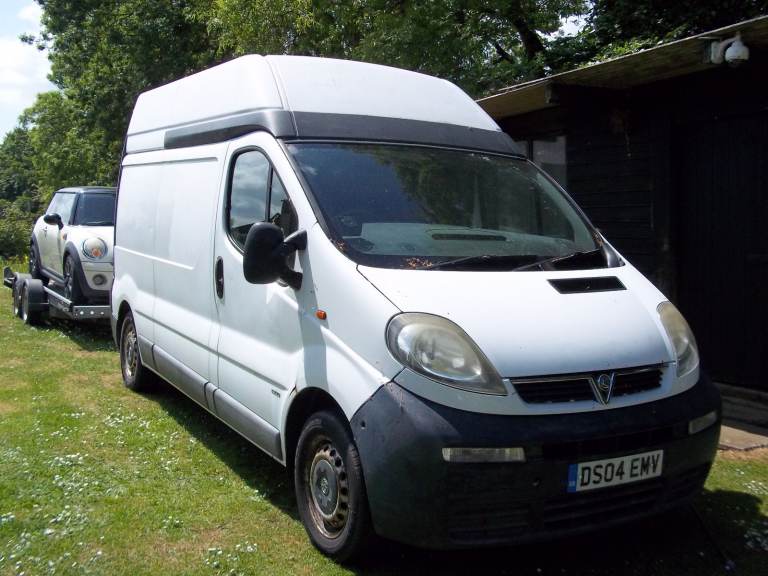 VIVARO 1.9 DIESEL HIGH TOP VAN
