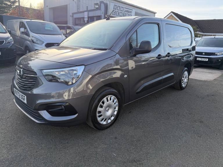 2022 Vauxhall Combo 2300 1.5 Turbo D 100ps H1 Sportive Van PANEL VAN DIESEL Manual
