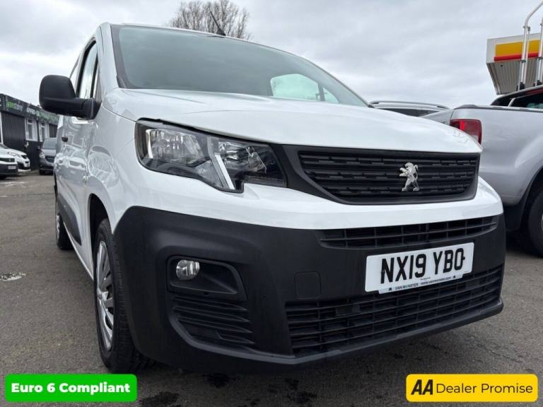 2019 Peugeot Partner White 1.6 BlueHDi Euro 6 panel , 35,400 miles, ULEZ compliant, 5-speed manu ...
