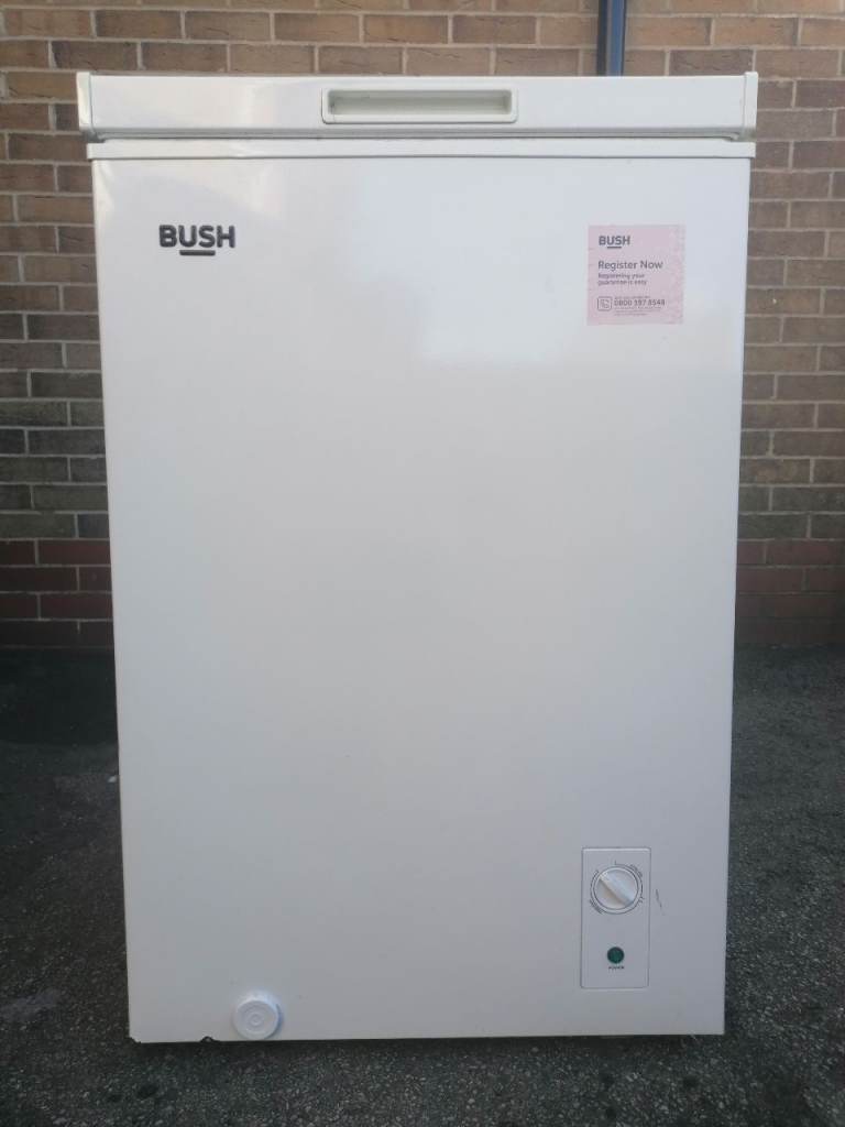 FREEZER CHEST FREEZER 100 LITRE CAPACITY CAN DELIVER £100