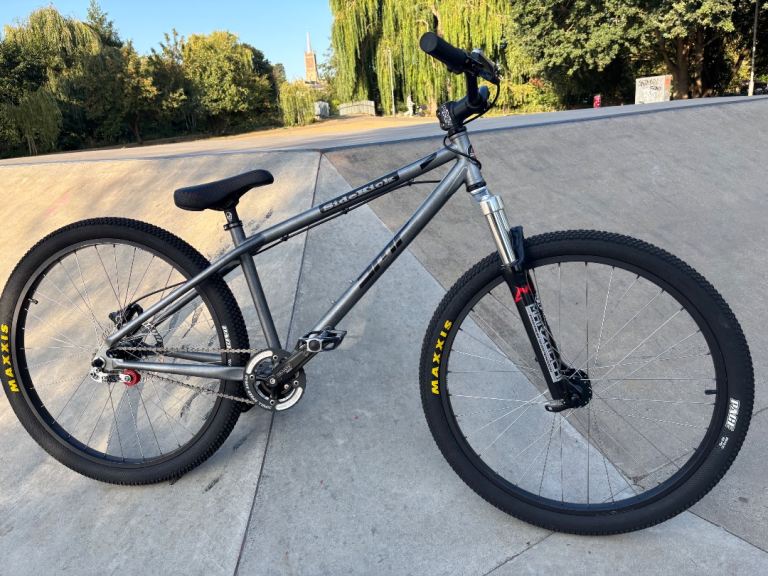 DMR sidekick (dirt jump)