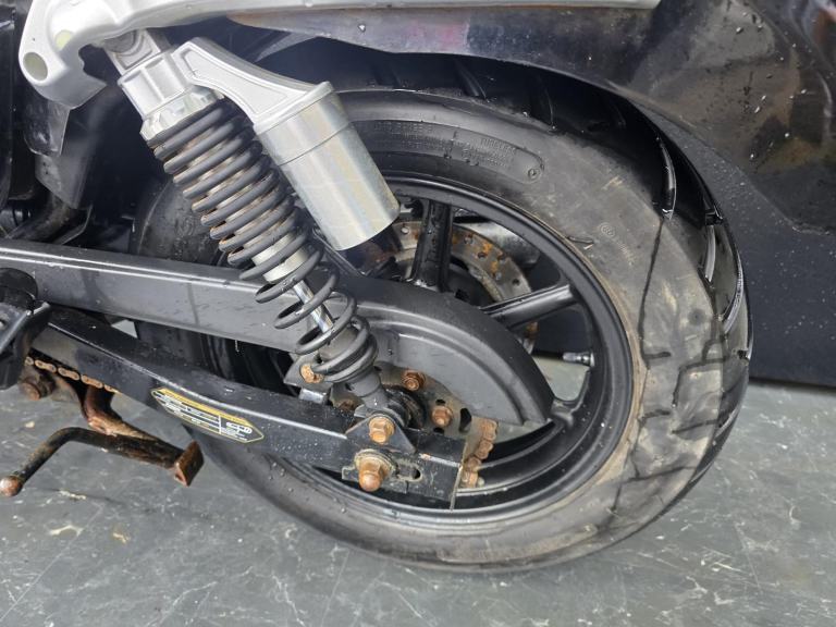 UM RENEGADE SPORT 125 PROJECT BIKE HPI CLEAR 