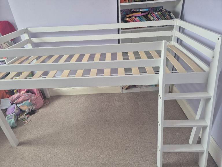 Cabin bed