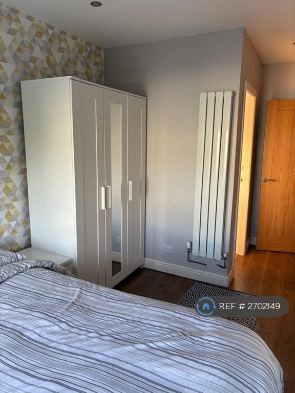 1 bedroom in Ashly Court, St. Asaph, LL17 (#2702149)