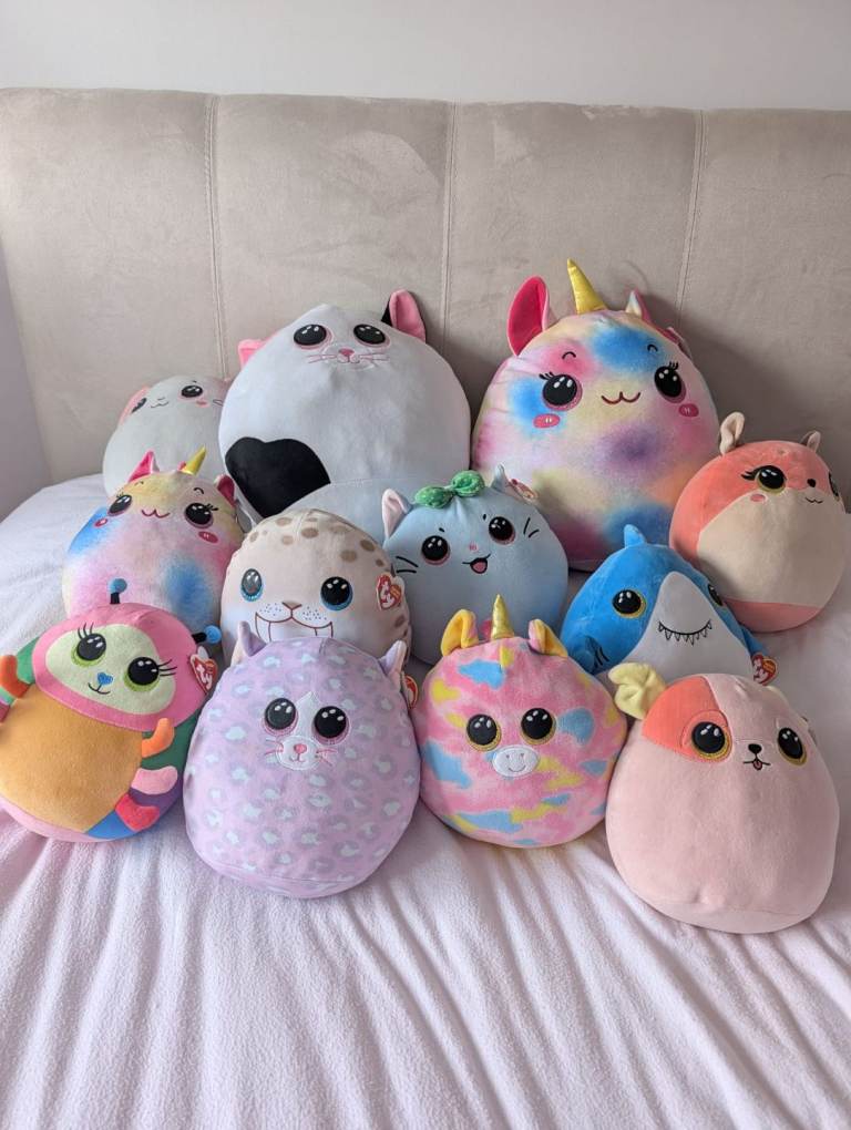 Squishmallows x 12