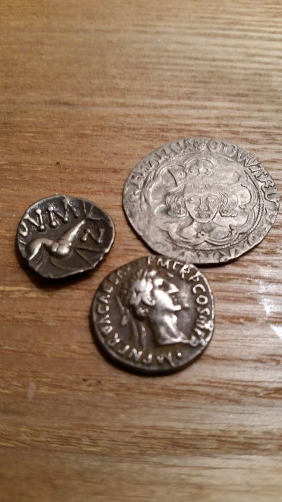 WANTED UK METAL DETECTOR FINDS. 