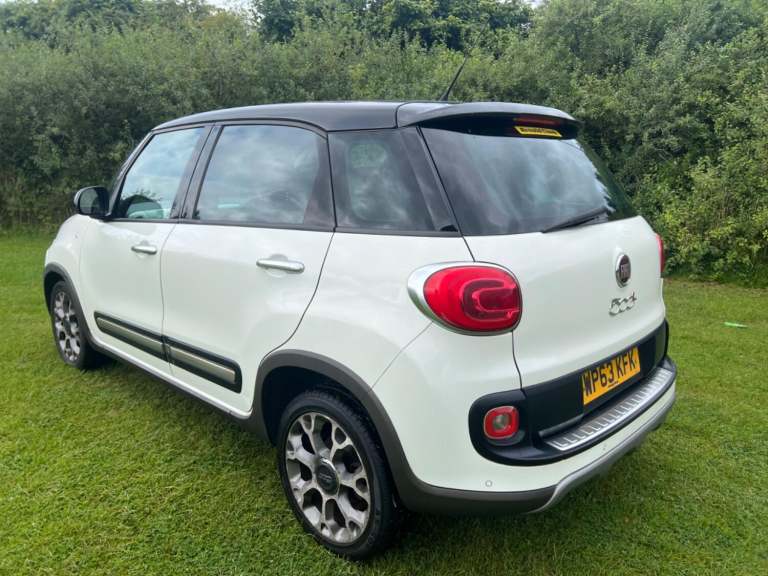 FIAT 500L 1.3 MultiJet Trekking White Manual Diesel 2013