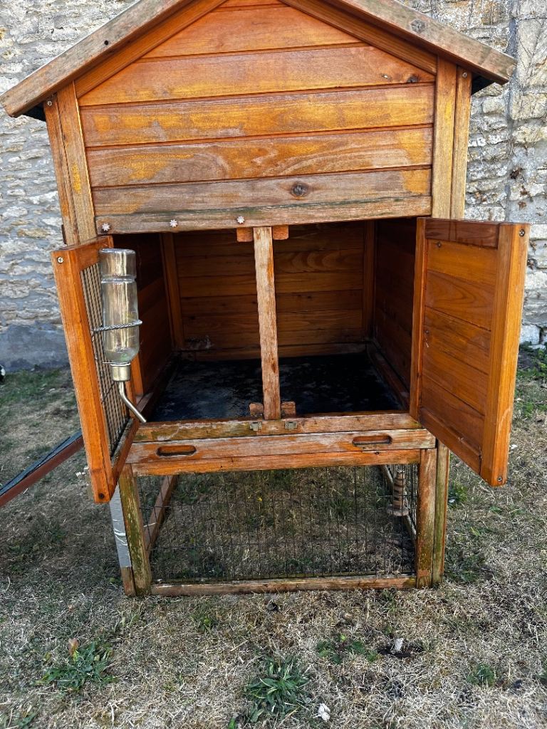 Rabbit hutch and run for sale