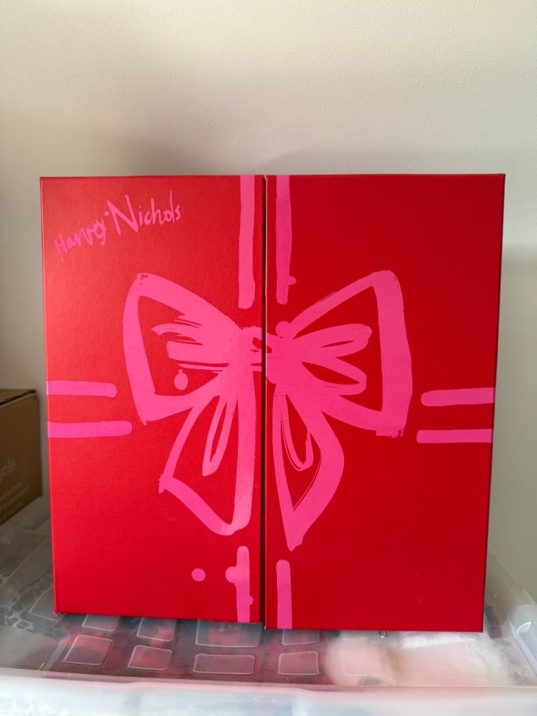 Harvey Nichols Red & Pink Advent Calendar Box – As Good As New