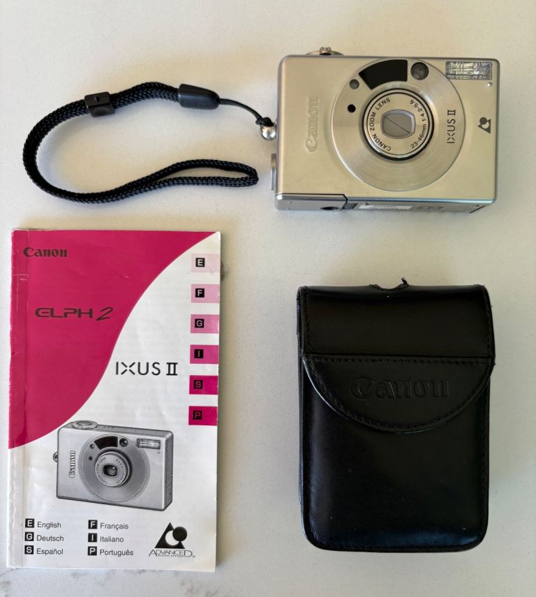 Canon IXUS II Digital Camera with Case and Manual – Good Condition