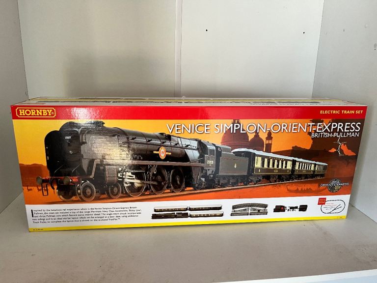 Boxed Hornby R1087 The Venice Simplon-Orient-Express Train Set