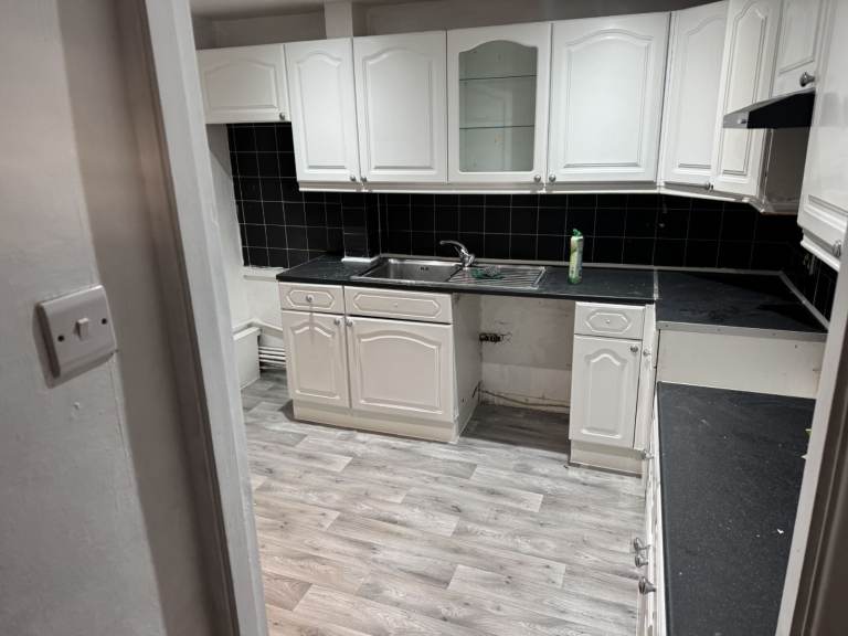 2 Bed Flat in Feltham
