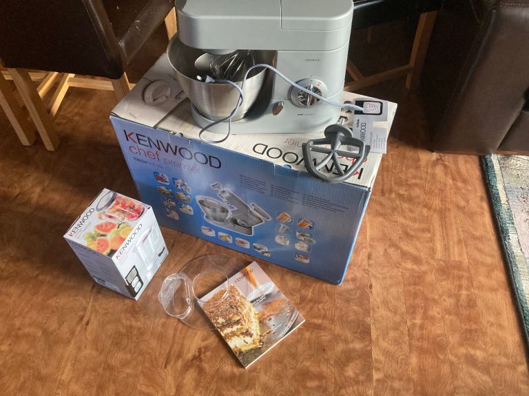 Kenwood Chef Premier new with accessories 