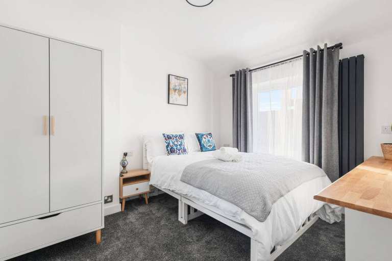 Very clean Double Bedroom in Dagenham