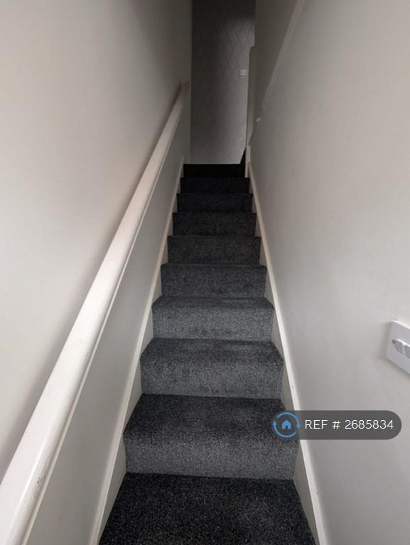 image for 3 bedroom house in Oakley Gardens, Hartlepool, TS24 (3 bed) (#2685834)