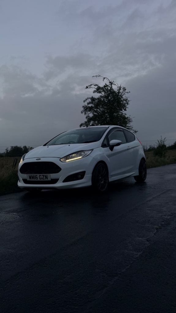 Ford, FIESTA, Hatchback, 2016, Manual, 998 (cc), 3 doors