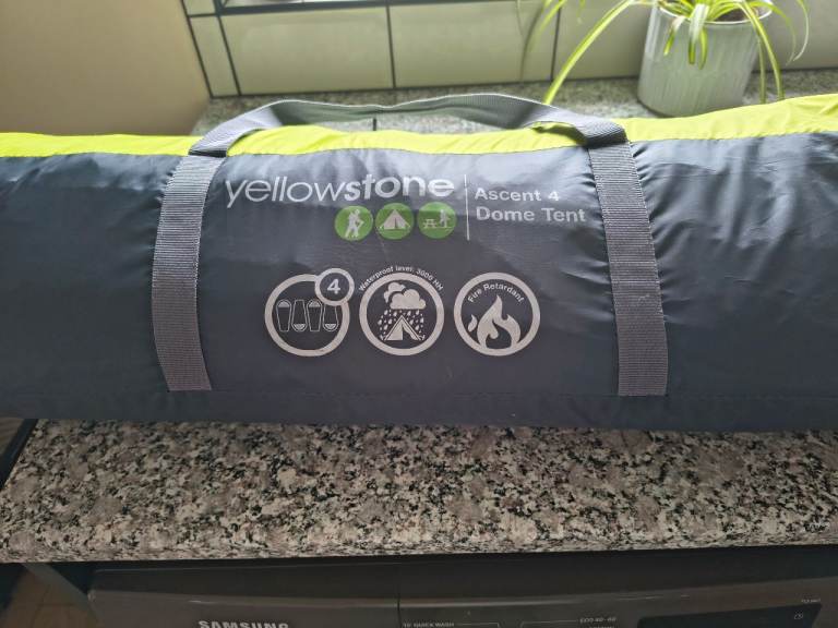 Easy pitched 3 pole 4 person Yellowstone dome tent used twice only £40 selling due to upgrade 