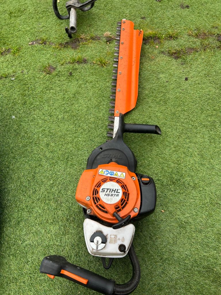 Stihl hs87R professional hedge cutter 