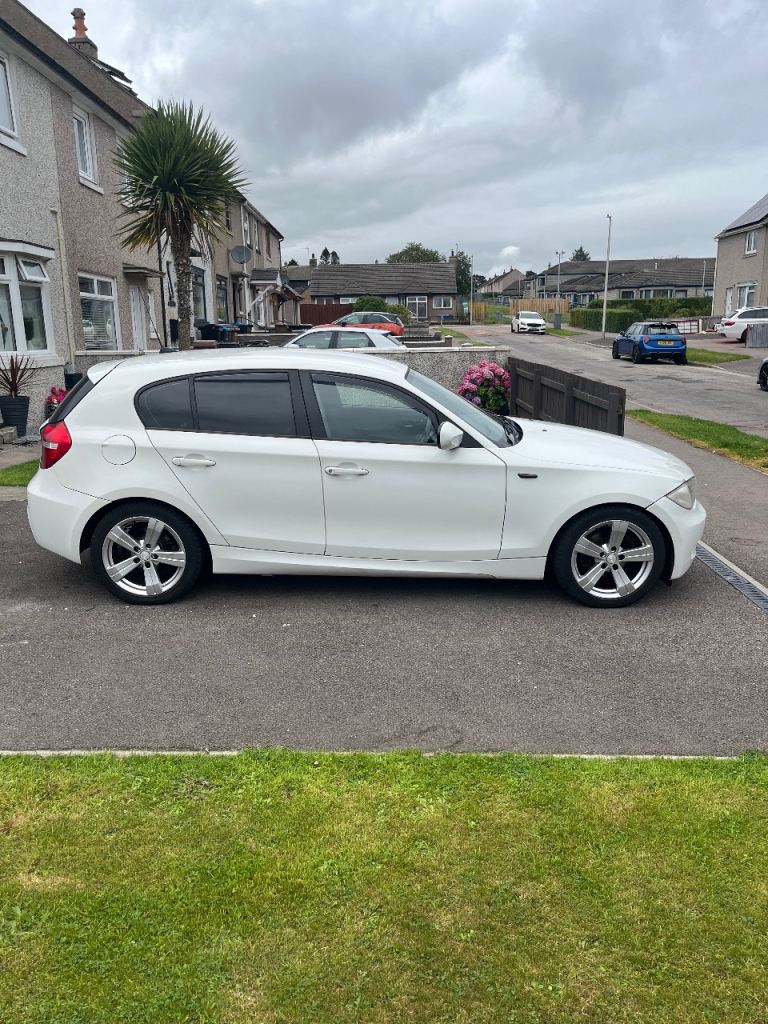 BMW, 1 SERIES, Hatchback, 2010, Manual, 1995 (cc), 5 doors