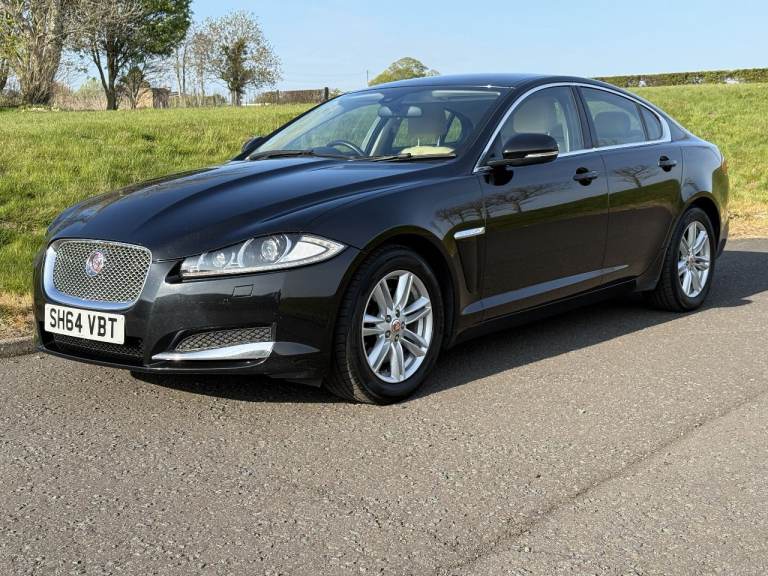 2014 '64' Jaguar XF Luxury 2.2 diesel. New service. MOT Nov. 