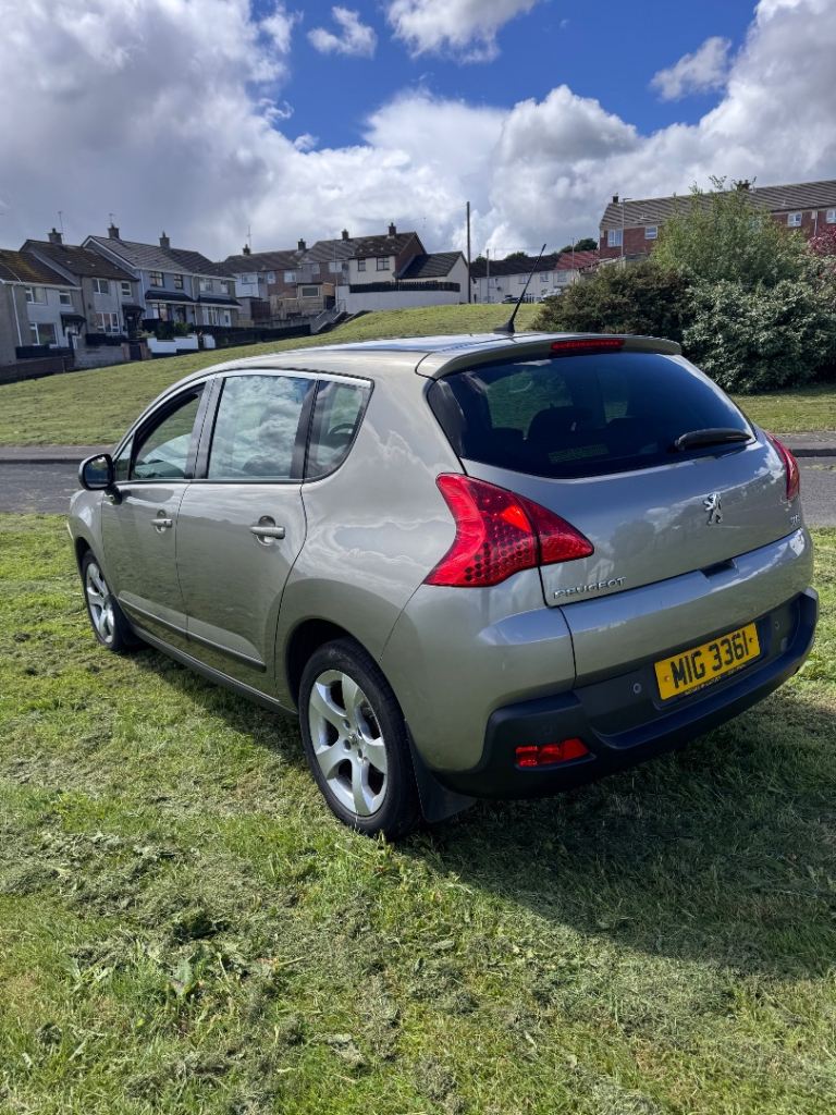Peugeot, 3008, Hatchback, 2014, Manual, 1560 (cc), 5 doors