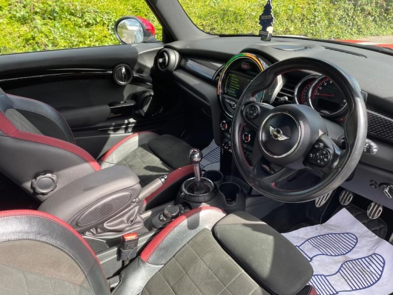  Mini Hatchback 2.0 John Cooper Works 3dr Petrol