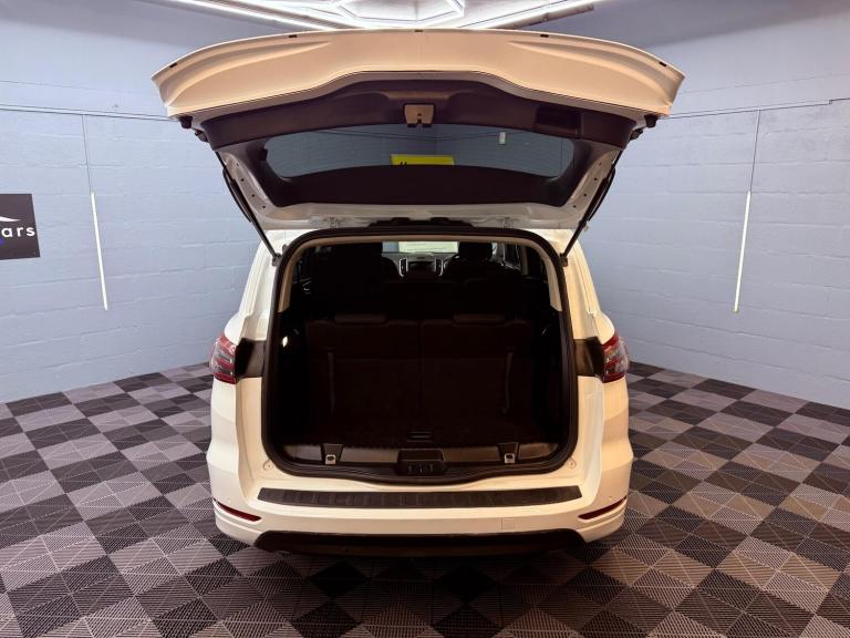 2016 Ford S-Max 1.5T EcoBoost Titanium Euro 6 (s/s) 5dr MPV Petrol Manual