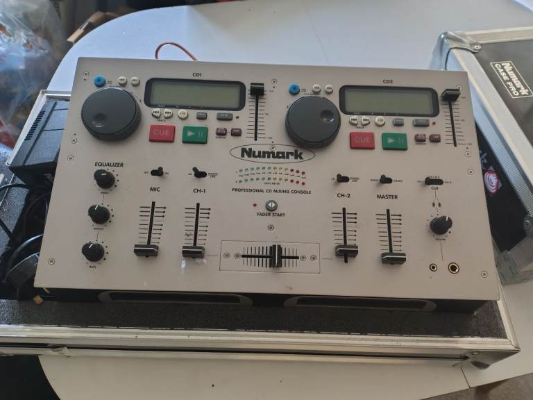 Numark DJ Mixing Console - Good Condition