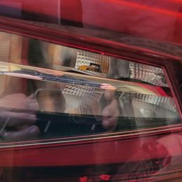 Skoda Karoq OSR light cluster damaged.