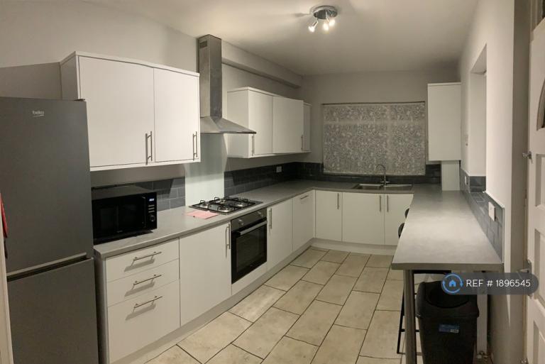 4 bedroom house in Ossory Street, Manchester, M14 (4 bed) (#1896545)