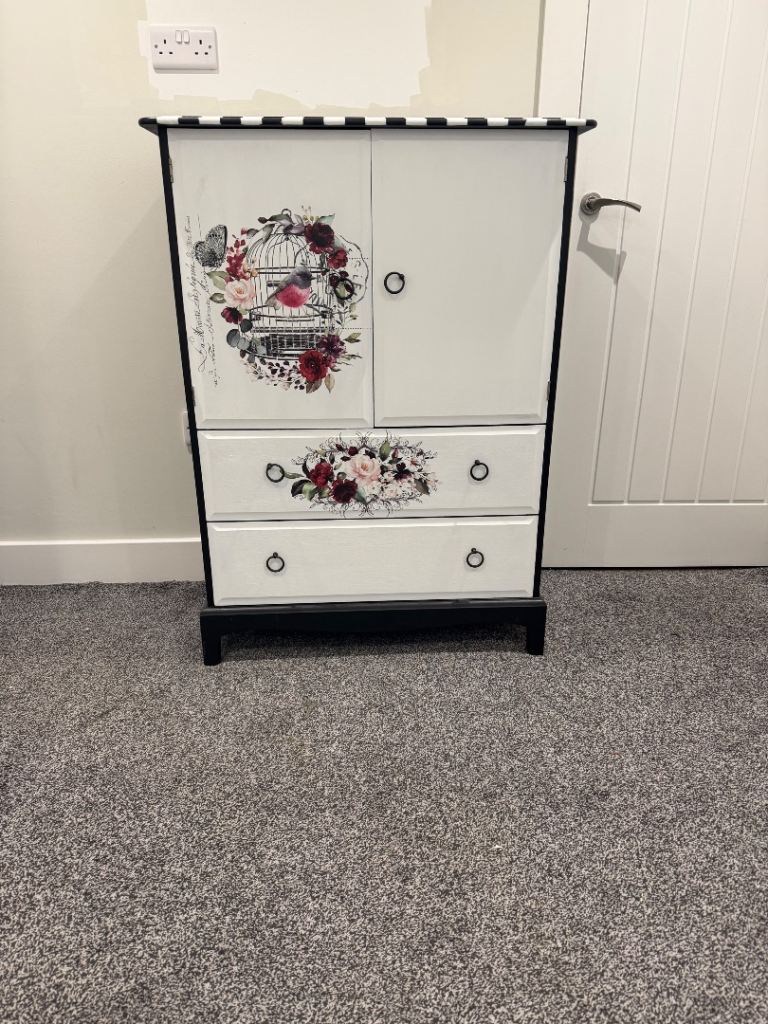 Stag cabinet (Upcylced) 