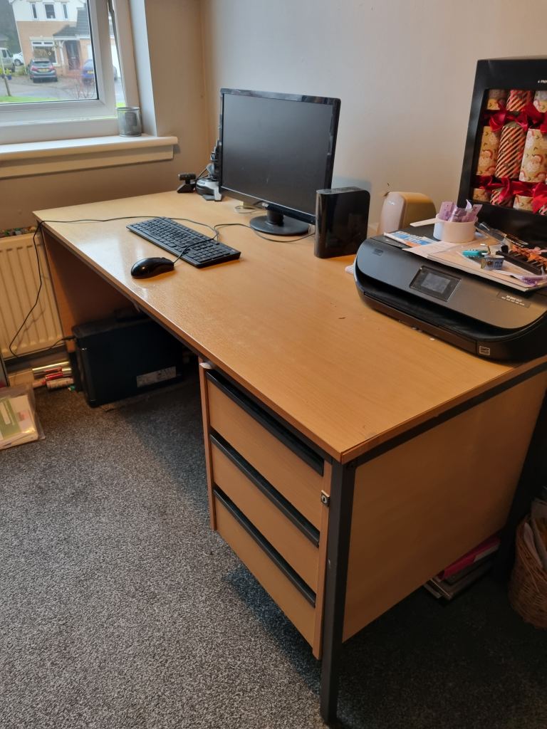 Home/office desk with 3 drawers
