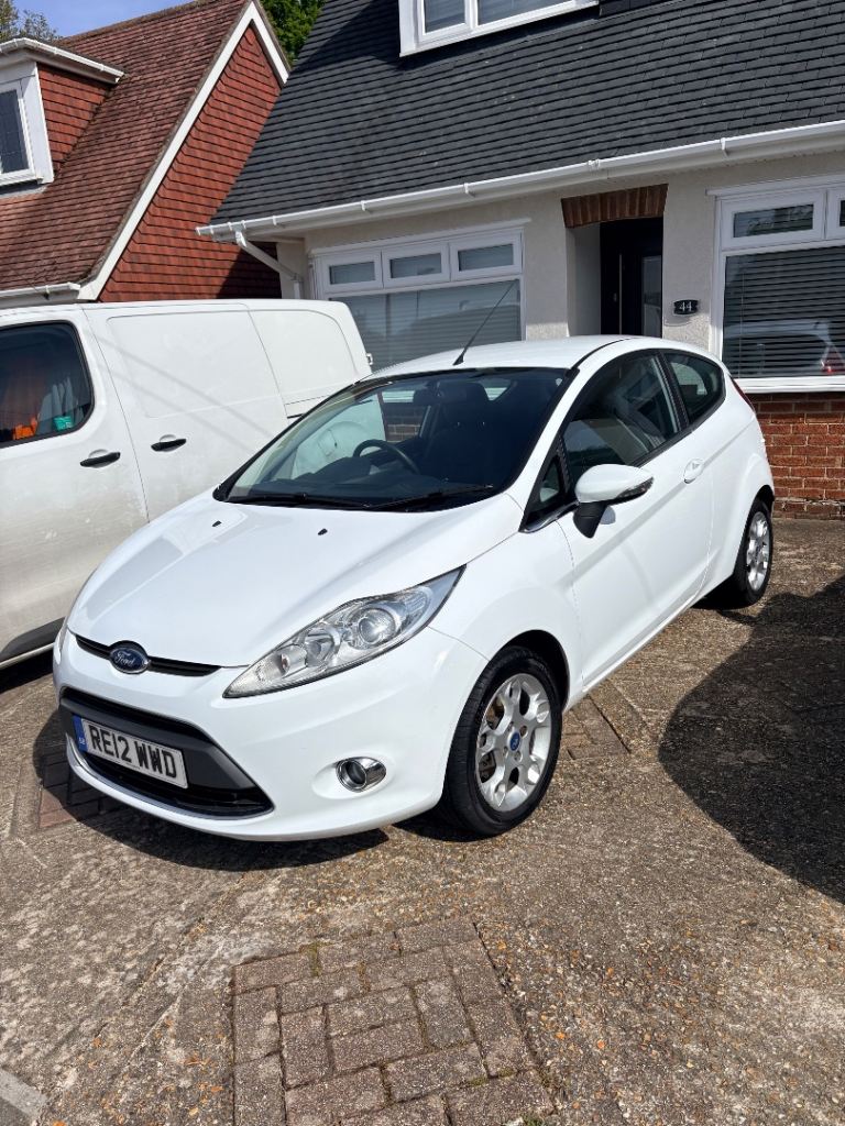 Ford, FIESTA, Hatchback, 2012, Manual, 1242 (cc), 3 doors