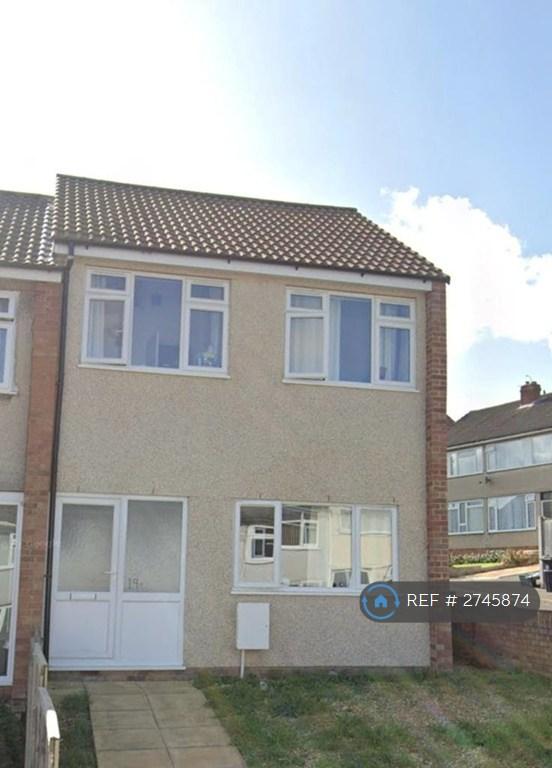 4 bedroom house in Hilltop Gardens, St. George, Bristol, BS5 (4 bed) (#2745874)