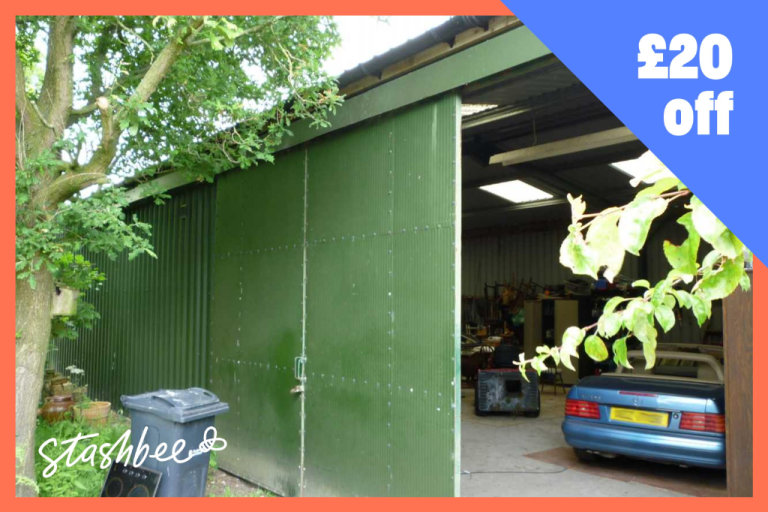 Lock-up to rent in Chester (CH3) | Stashbee