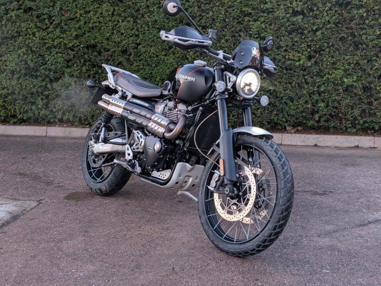 TRIUMPH SCRAMBLER 1200 XC - 2019 19 - NICE ACCESSORIES