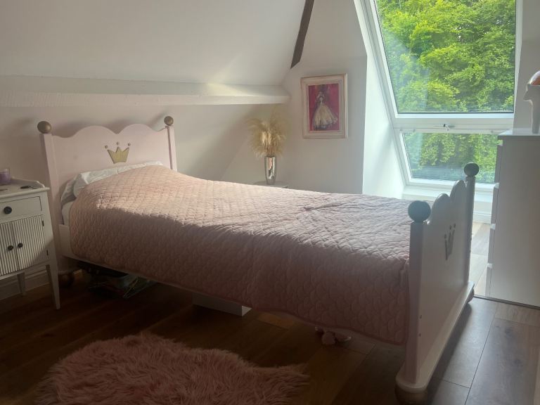 Princess bed - solid wood (90 x 200cm)